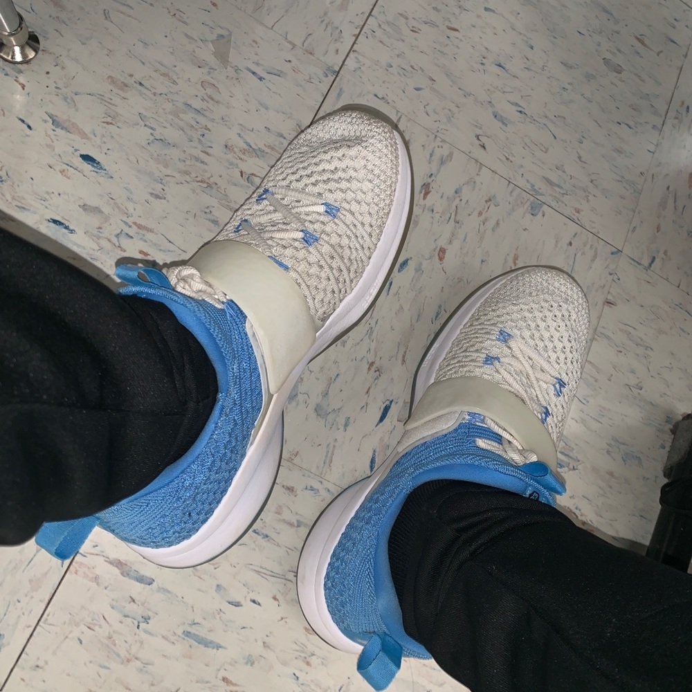 Jordan 2 fly knit trainers “UNC”